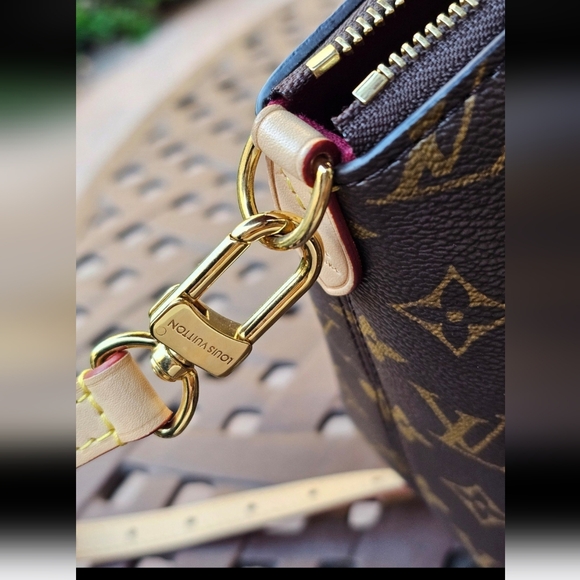 louis Vuitton handbags - Picture 3 of 11